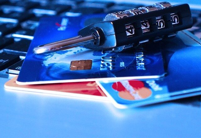 how to build thin credit